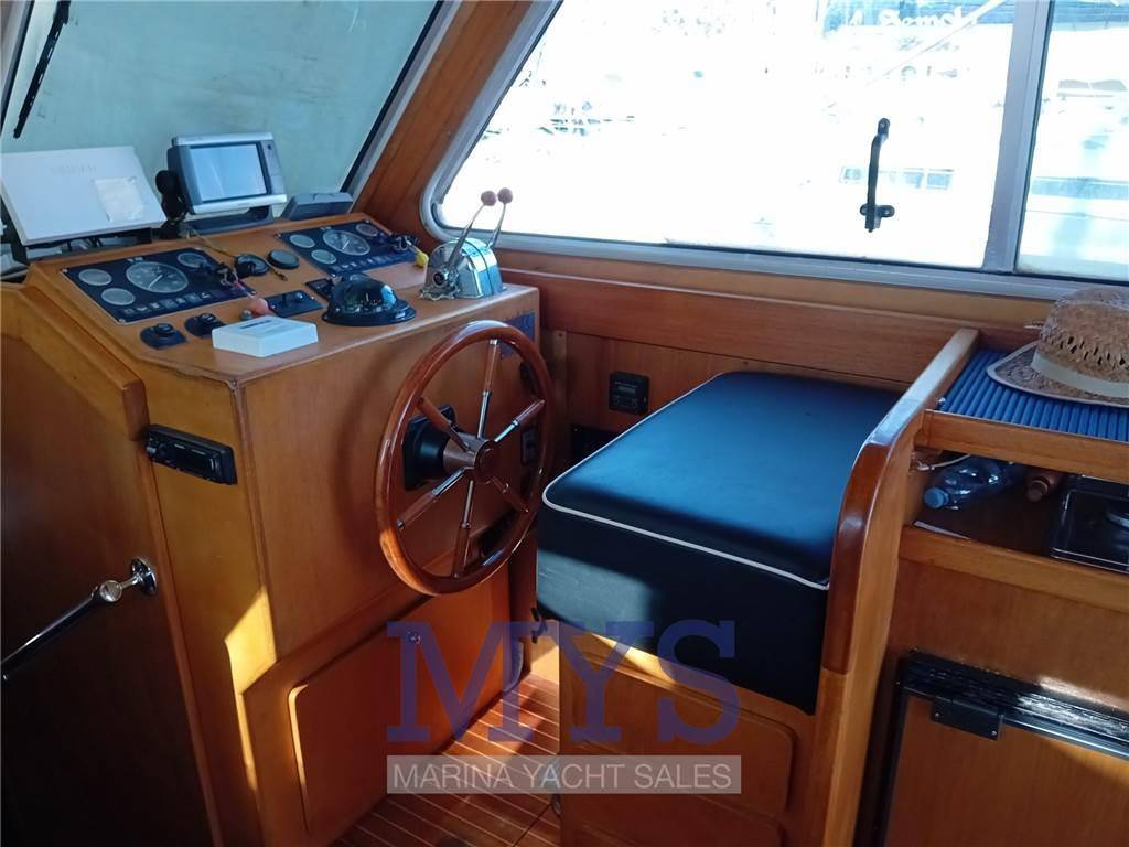 Sciallino 33 fly