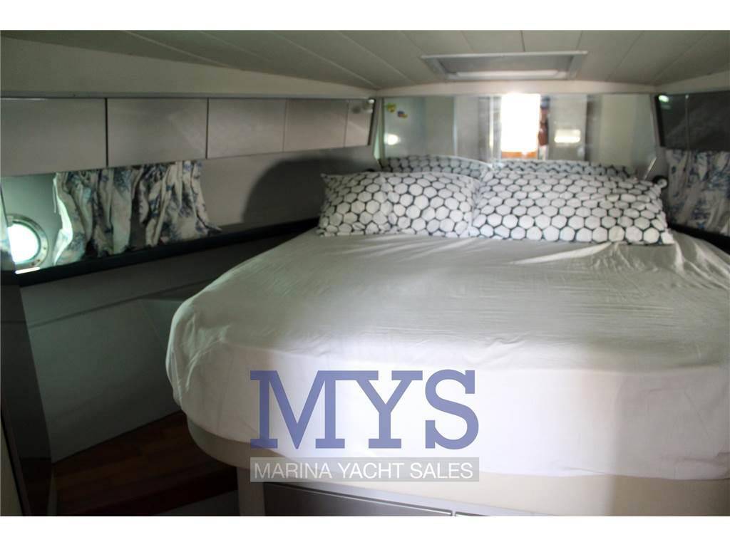 Ferretti yachts Ferretti 39 fly