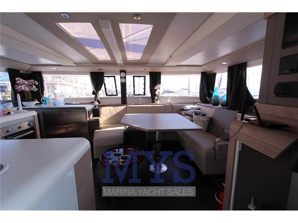 Fountaine pajot 47 tanna