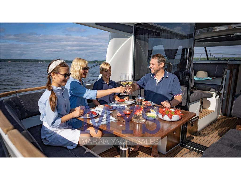 Marex 330 scandinavia