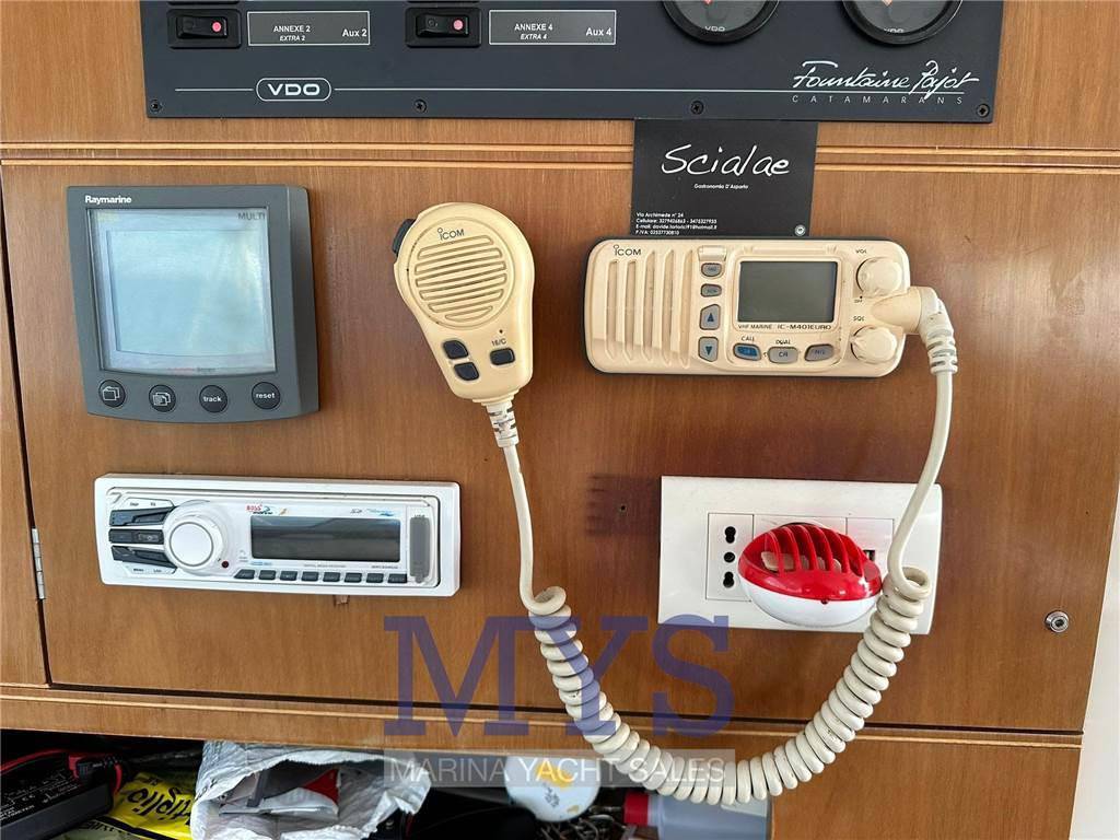 Fountaine pajot Lavezzi 40