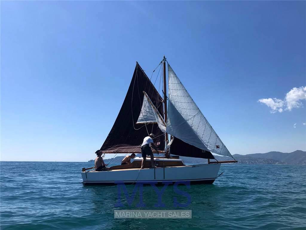 Archetti Cutter aurico