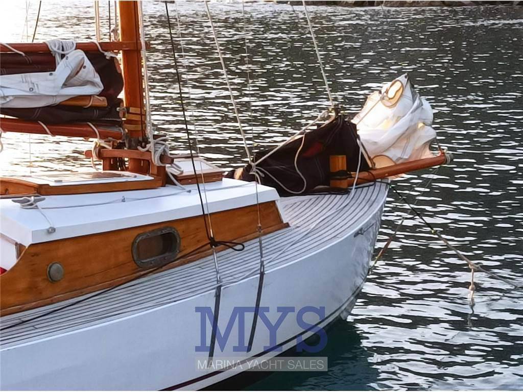 Archetti Cutter aurico