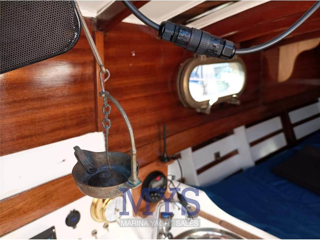Archetti Cutter aurico