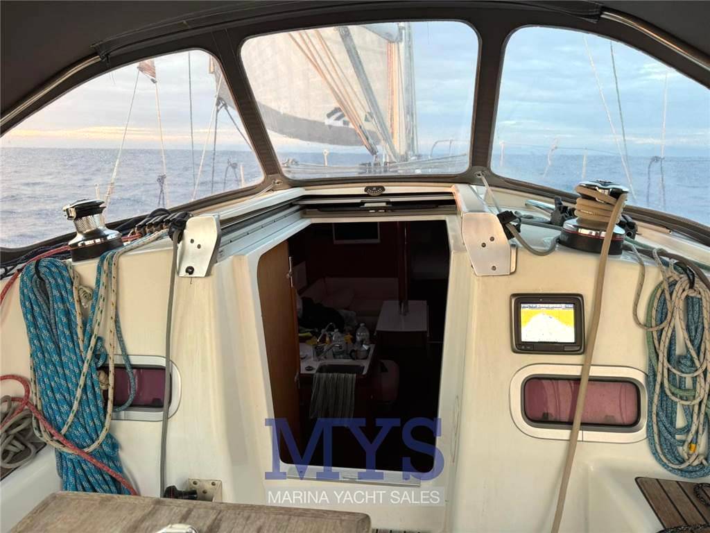 Beneteau Oceanis 37