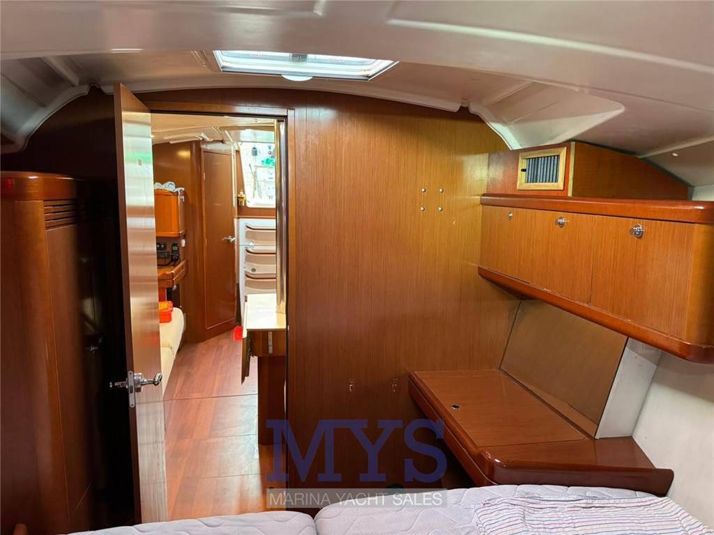 Beneteau Oceanis 37