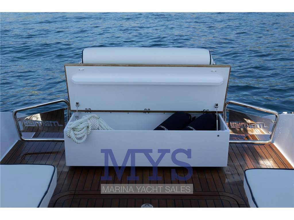 Cantiere ma.mi Ma.mi 28 t top