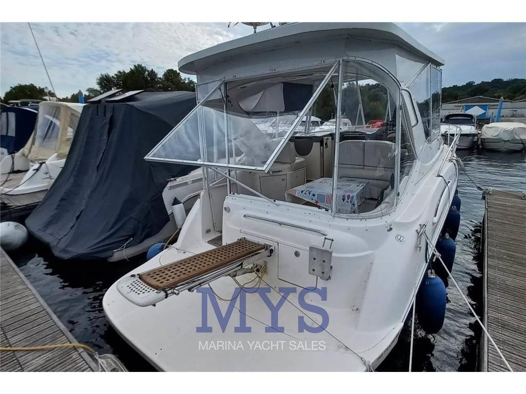 Bayliner 305
