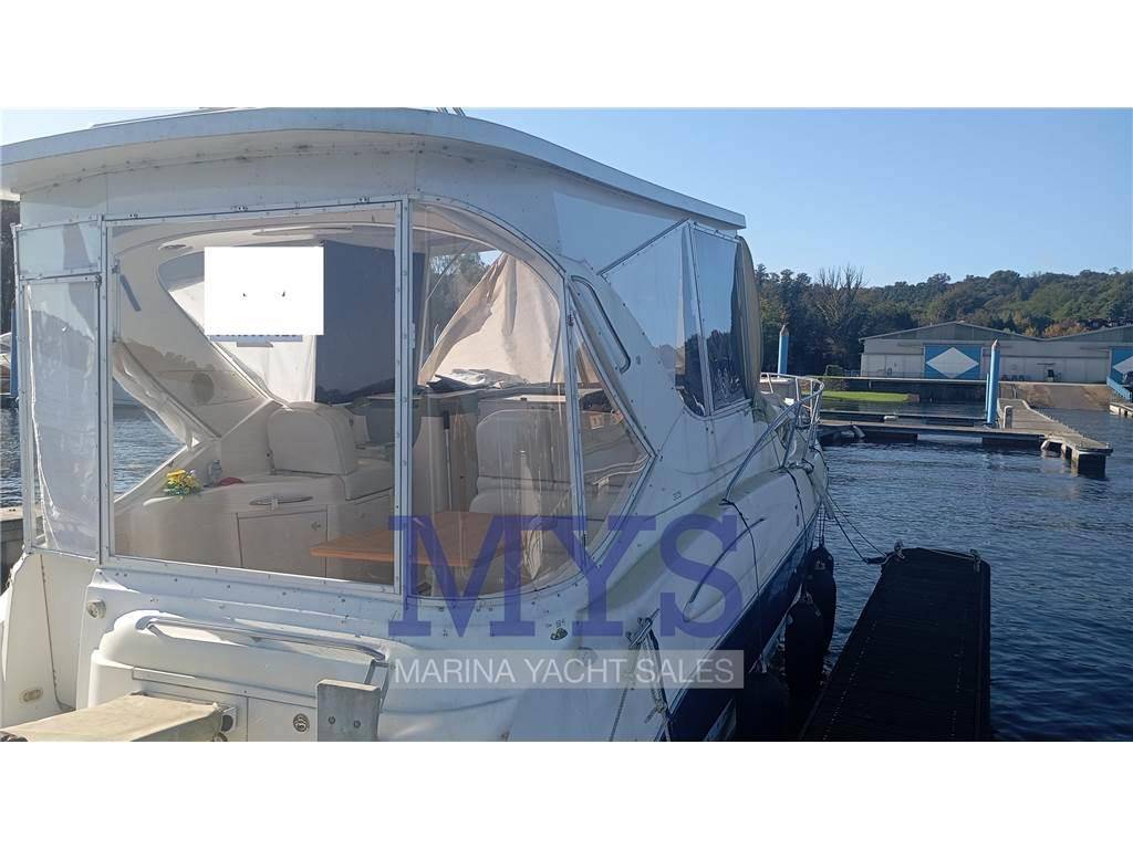 Bayliner 305