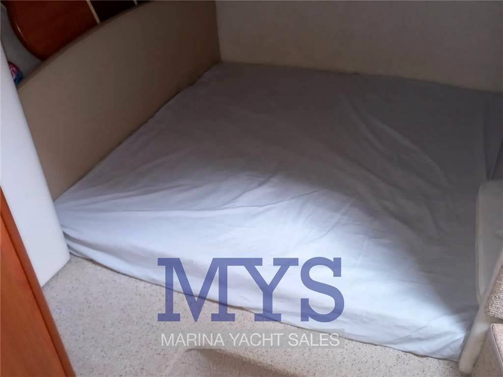 Bayliner 305