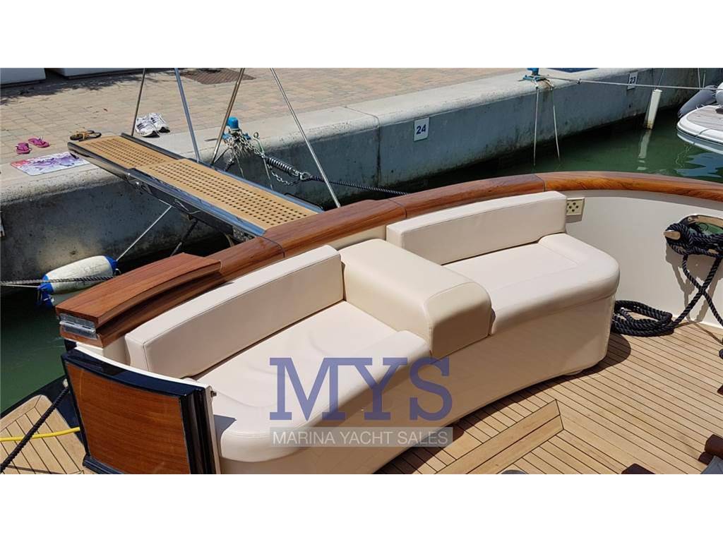 Di donna Serapo 42 cabin ht
