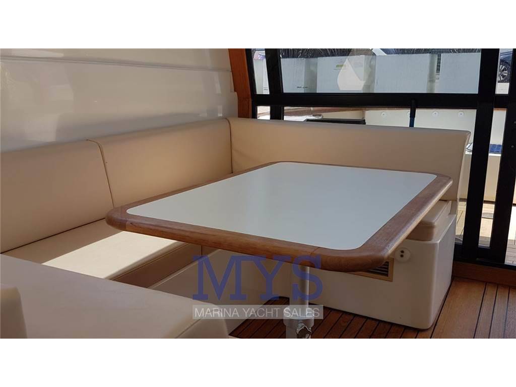 Di donna Serapo 42 cabin ht