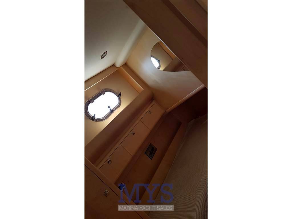 Di donna Serapo 42 cabin ht