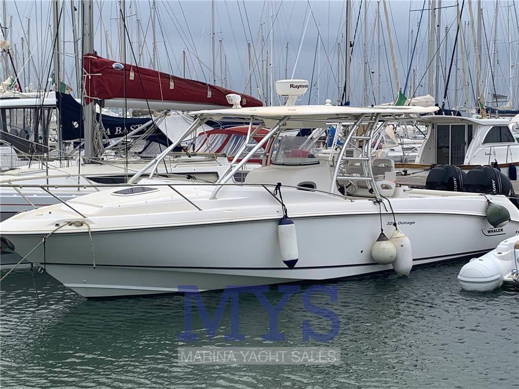 Boston whaler Outrage 320