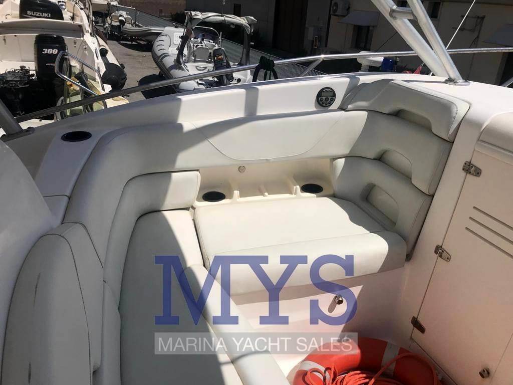 Boston whaler Outrage 320