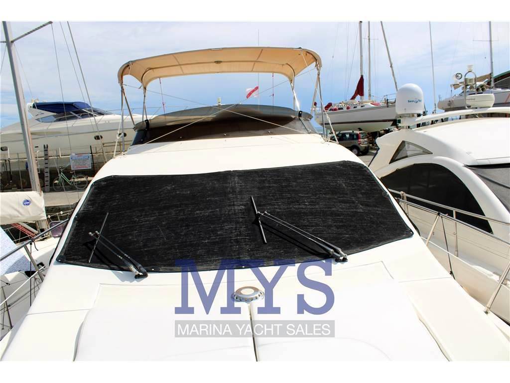 Azimut 46