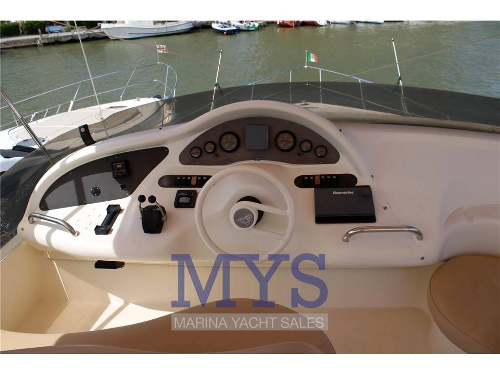 Azimut 46
