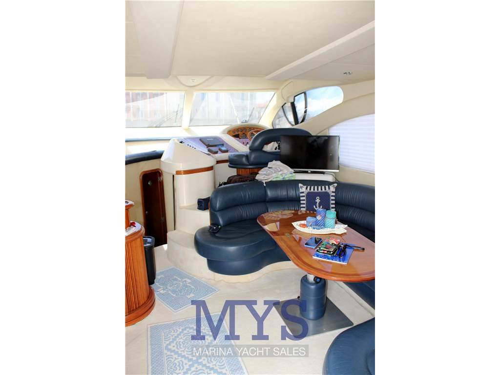 Azimut 46