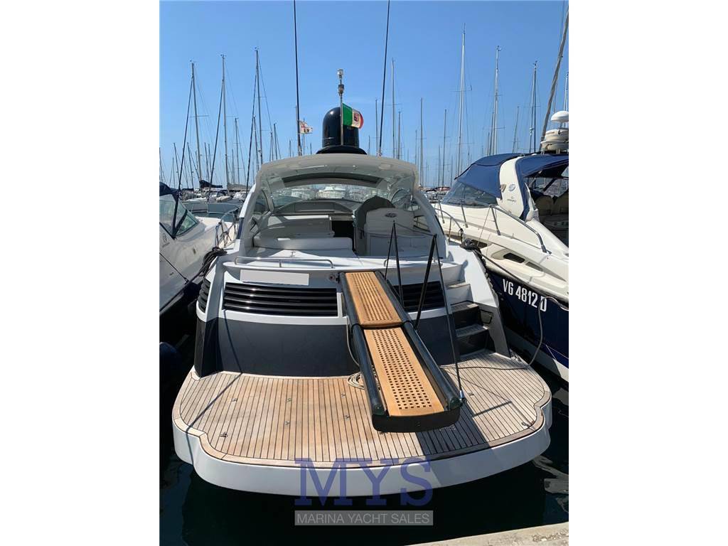 Pershing 46'