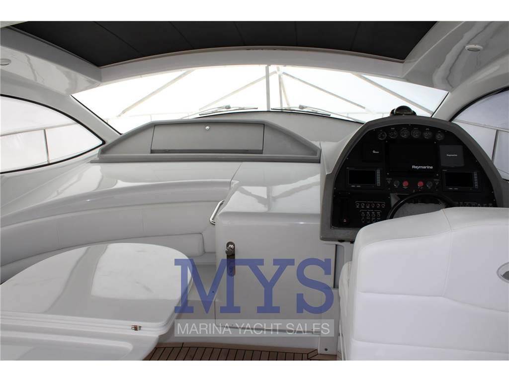 Pershing 46'