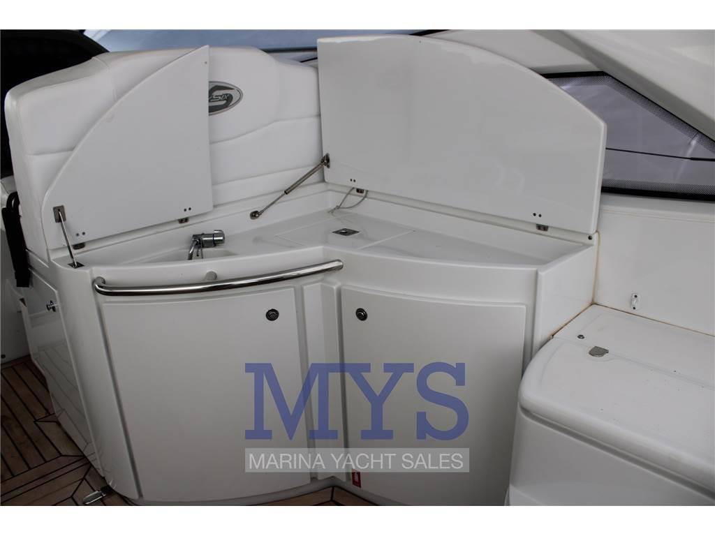 Pershing 46'