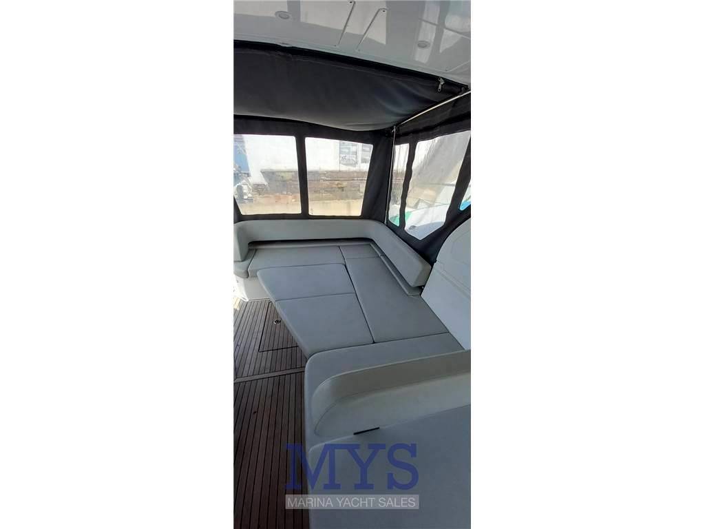 Bavaria S 33 hard top