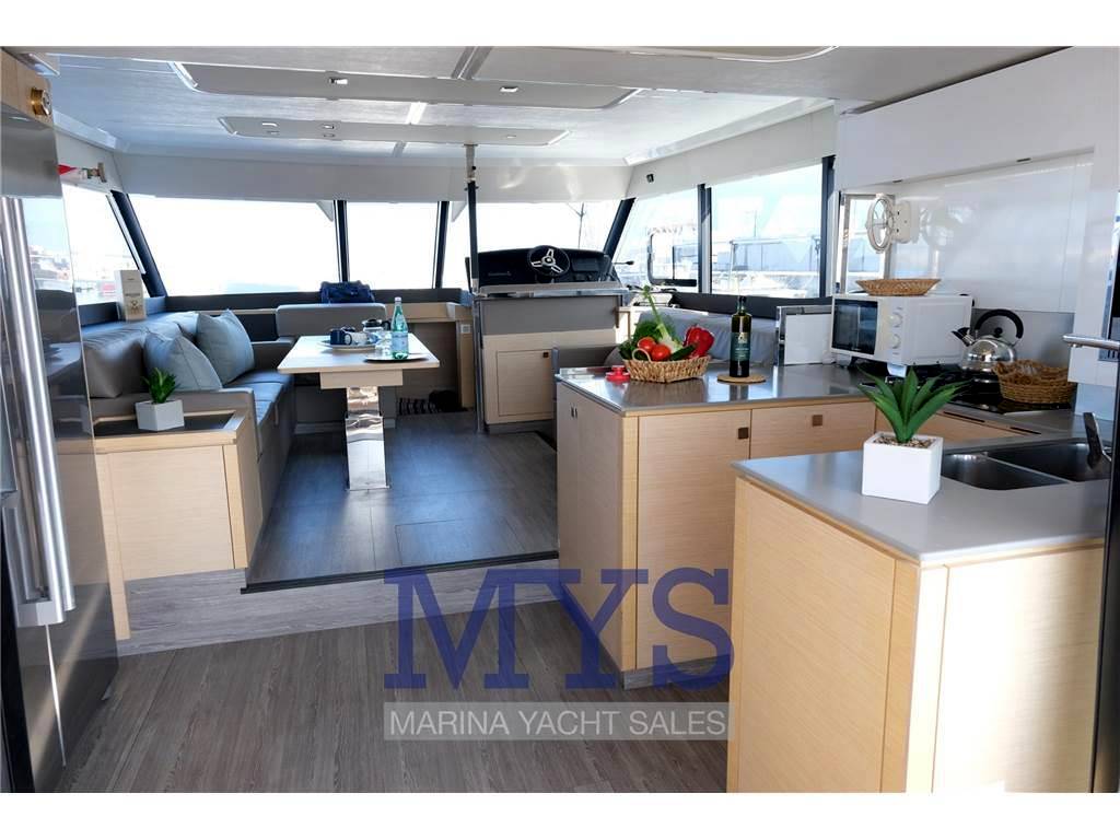Fountaine pajot My 44
