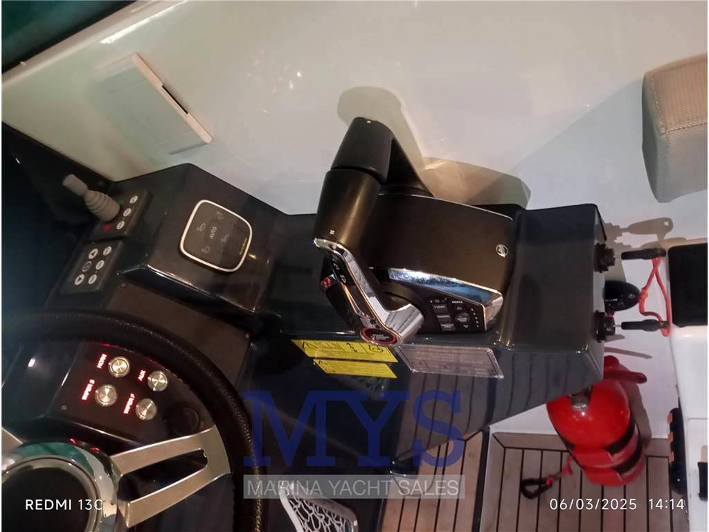 Bella boats Flipper st 900