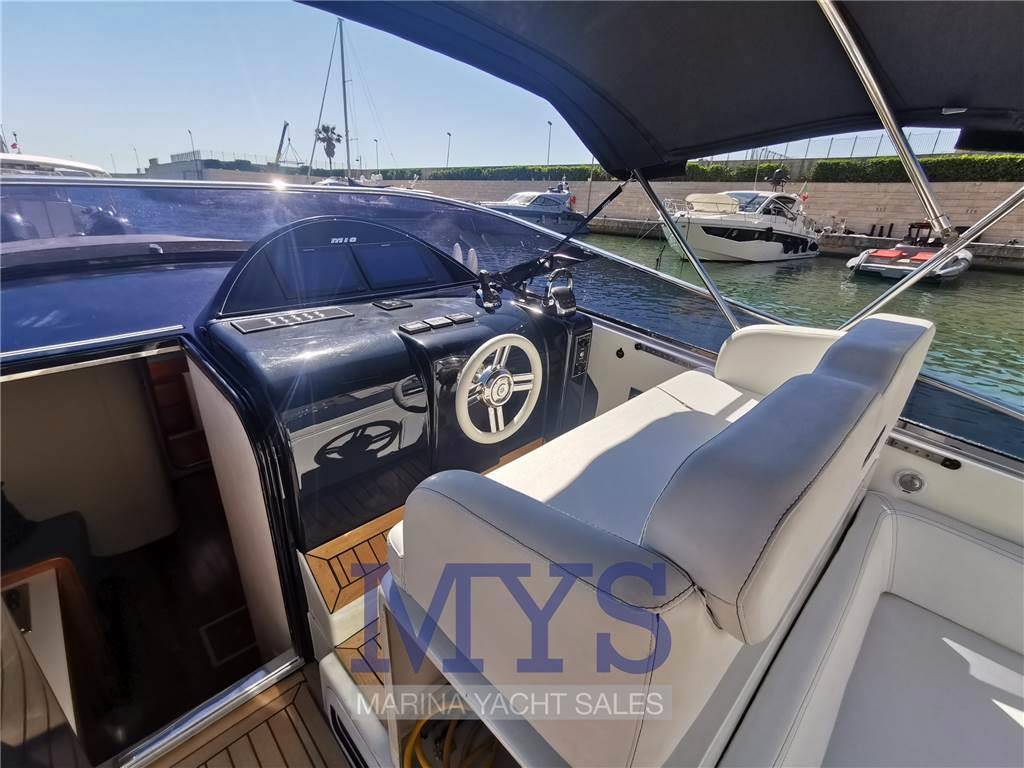 Marine yachting Mig 38