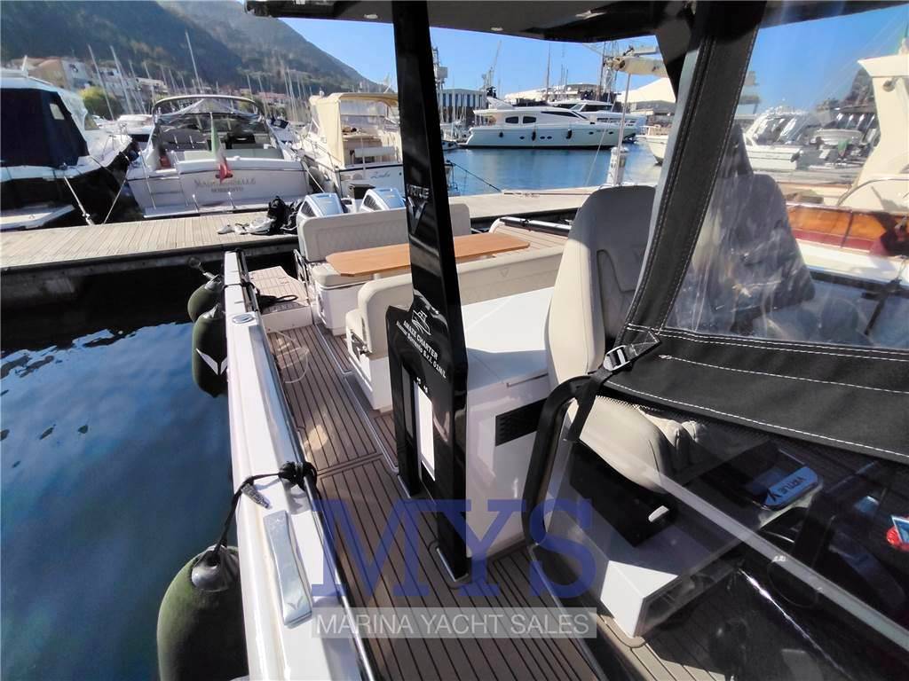 Virtue yachts V10 top
