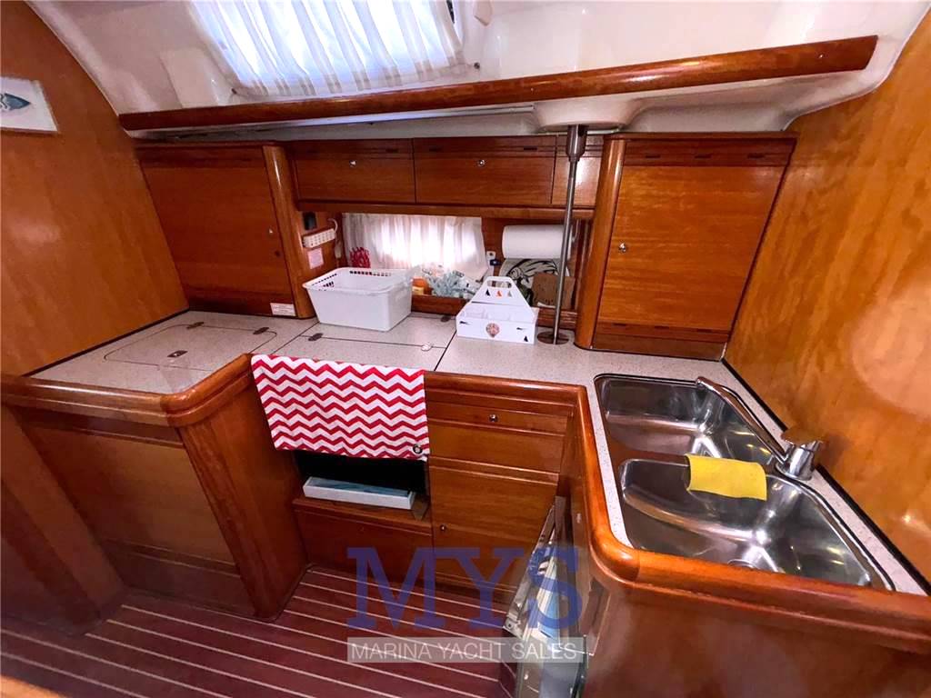 Bavaria 42 cruiser