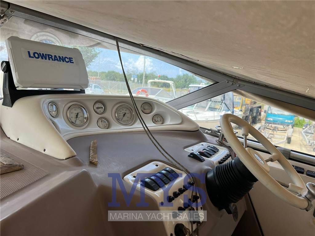 Regal marine Commodore 2665