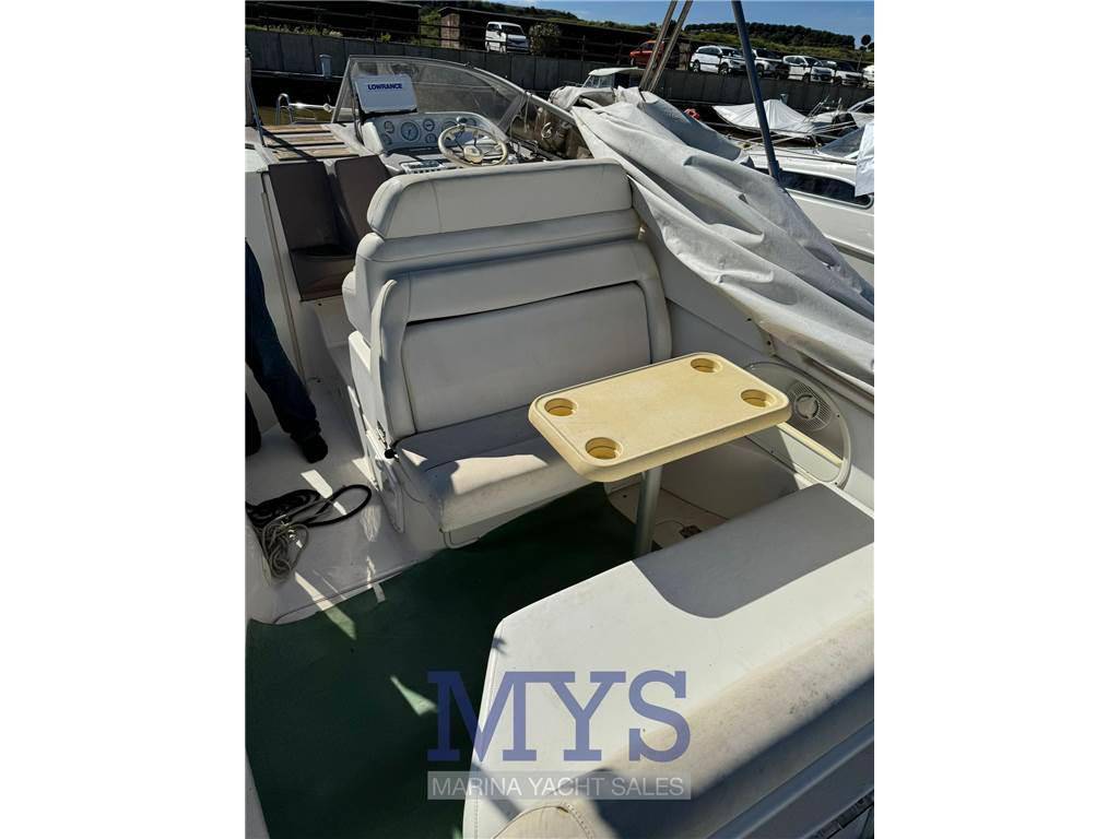 Regal marine Commodore 2665