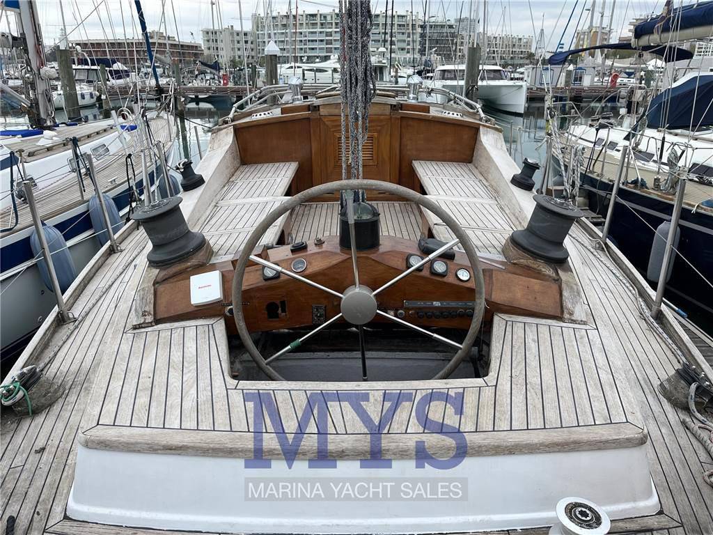 Franchini yachts Synthesi 47