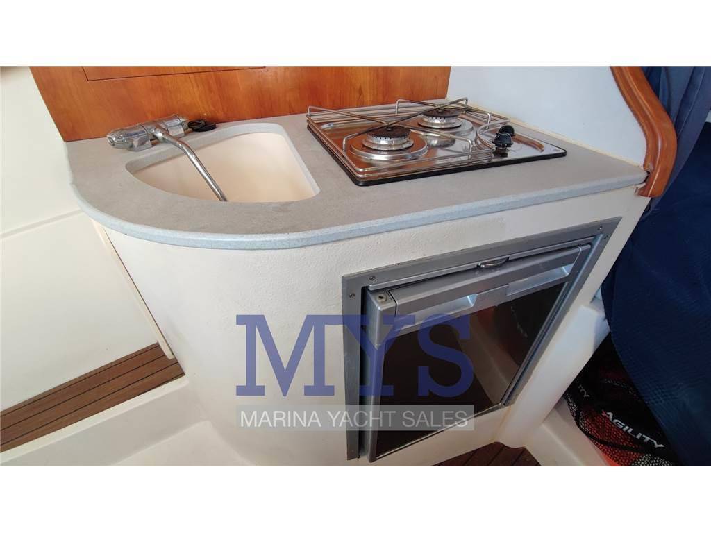 Manò marine 26.50 cabin cruiser