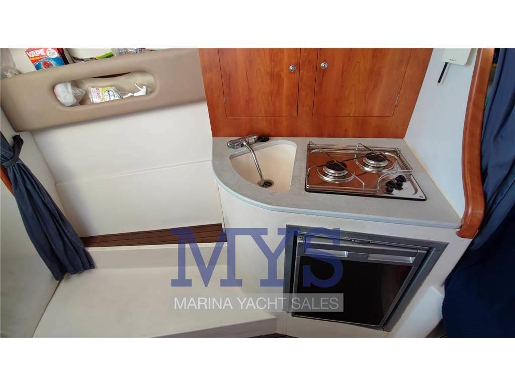 Manò marine 26.50 cabin cruiser