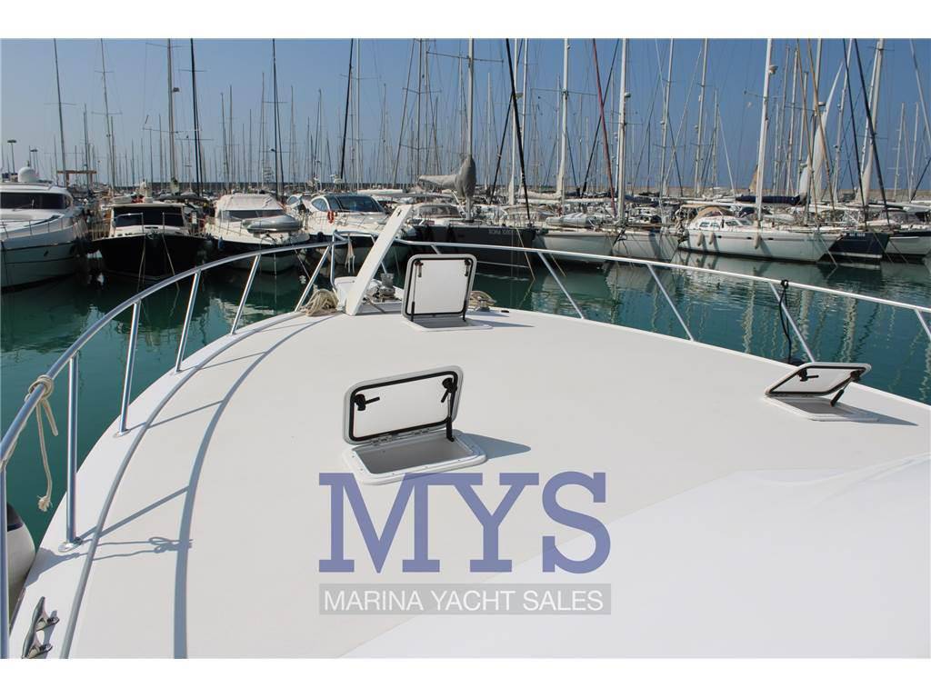 Hatteras 54 convertible