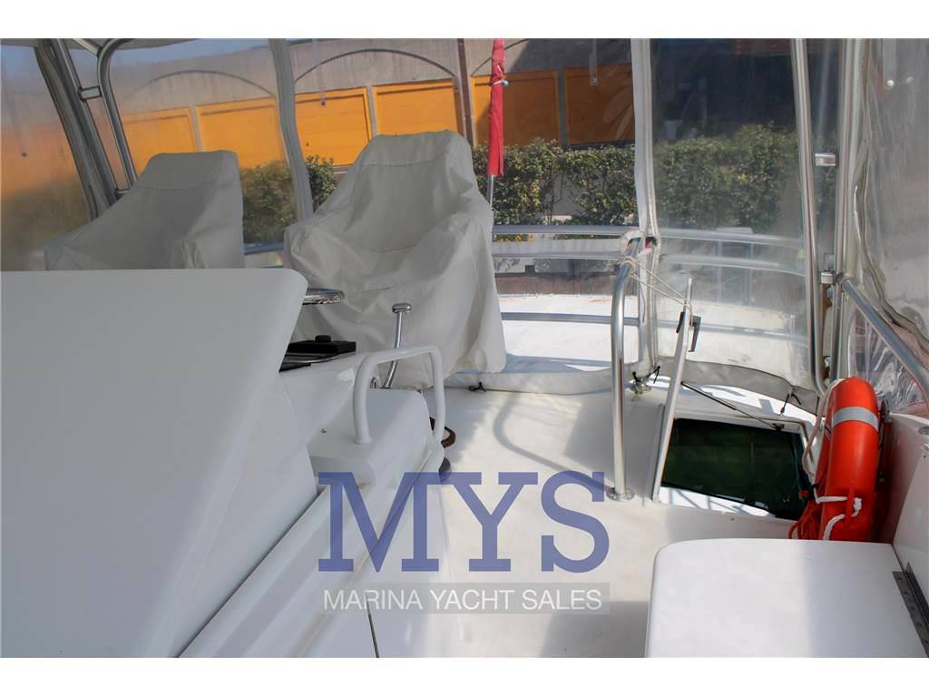 Hatteras 54 convertible