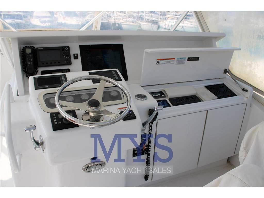 Hatteras 54 convertible