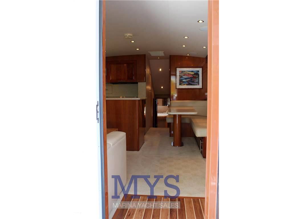 Hatteras 54 convertible