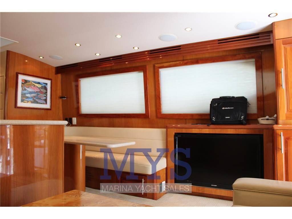 Hatteras 54 convertible