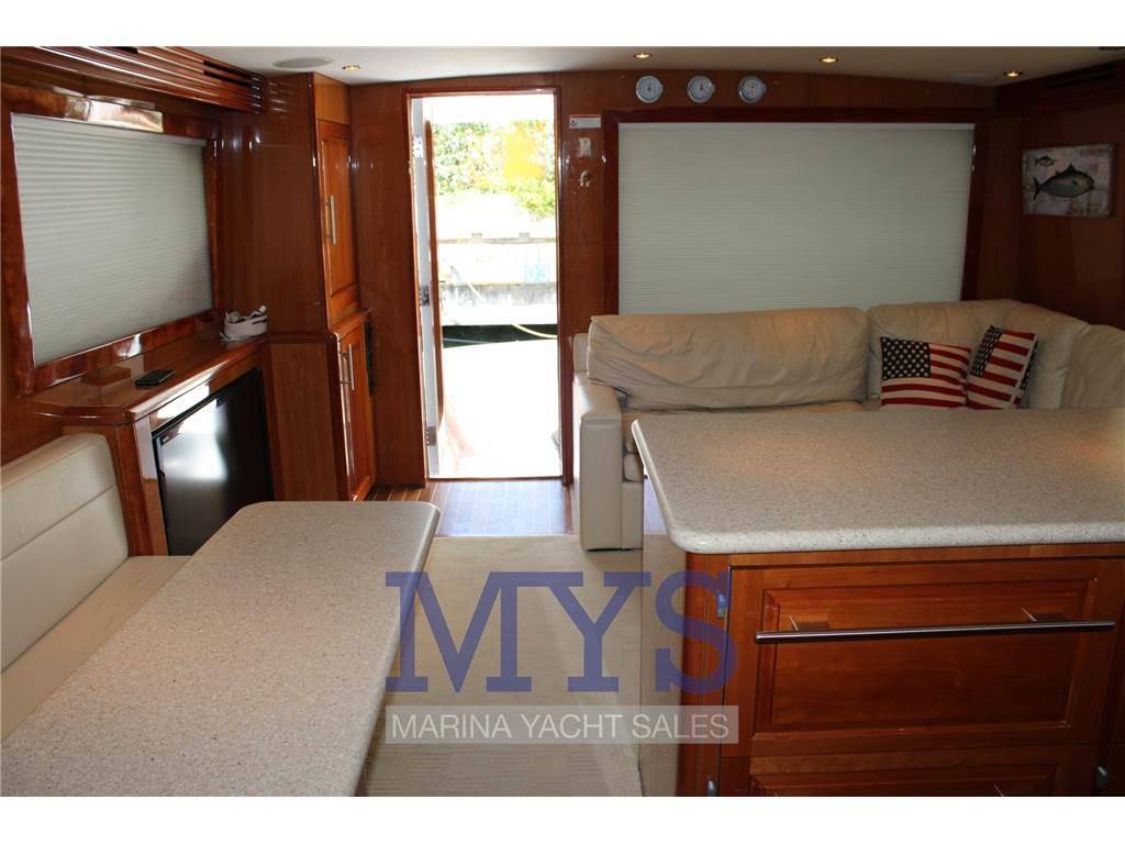 Hatteras 54 convertible