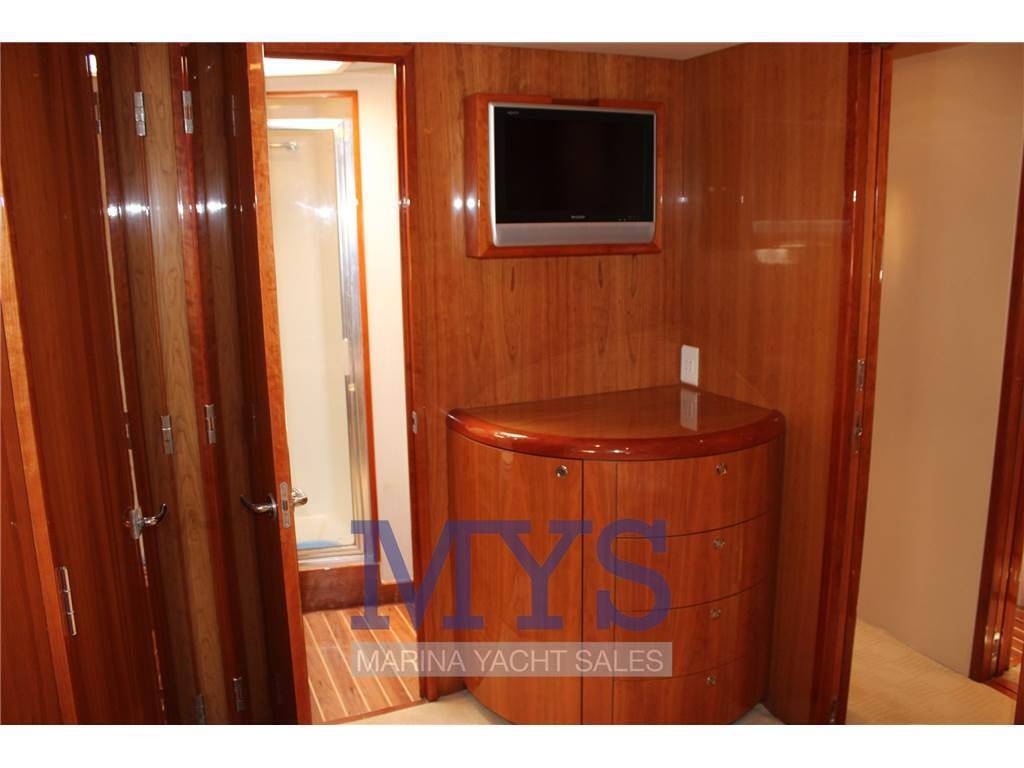 Hatteras 54 convertible