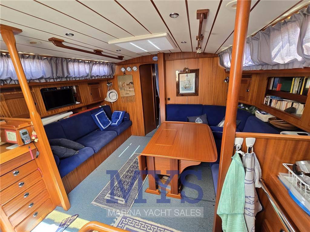 Hallberg rassy 48