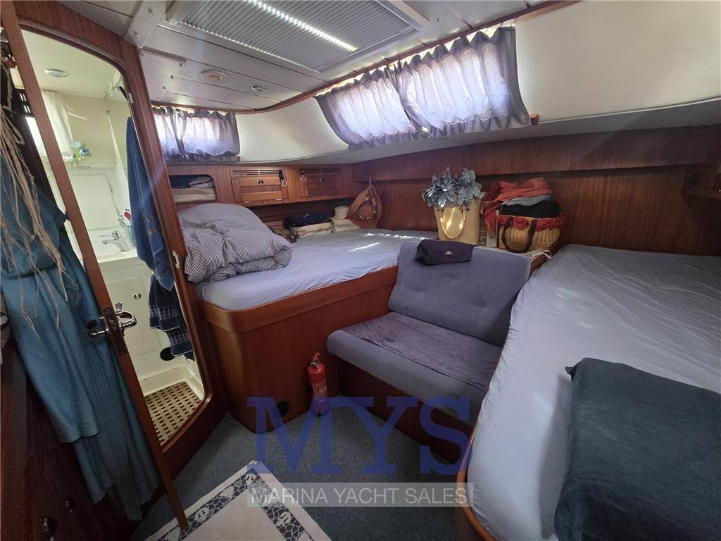 Hallberg rassy 48