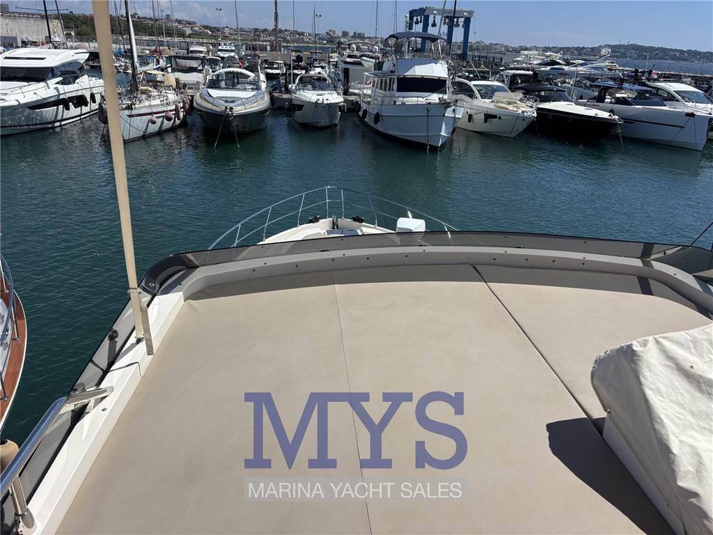 Cayman 520 fly