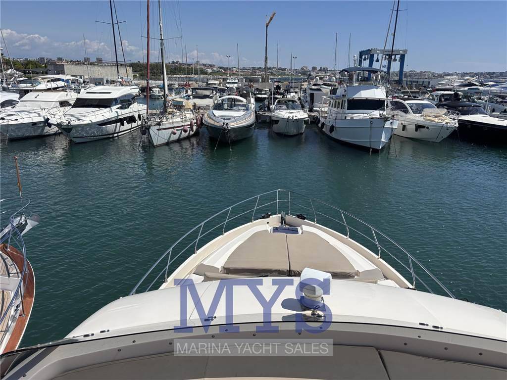 Cayman 520 fly