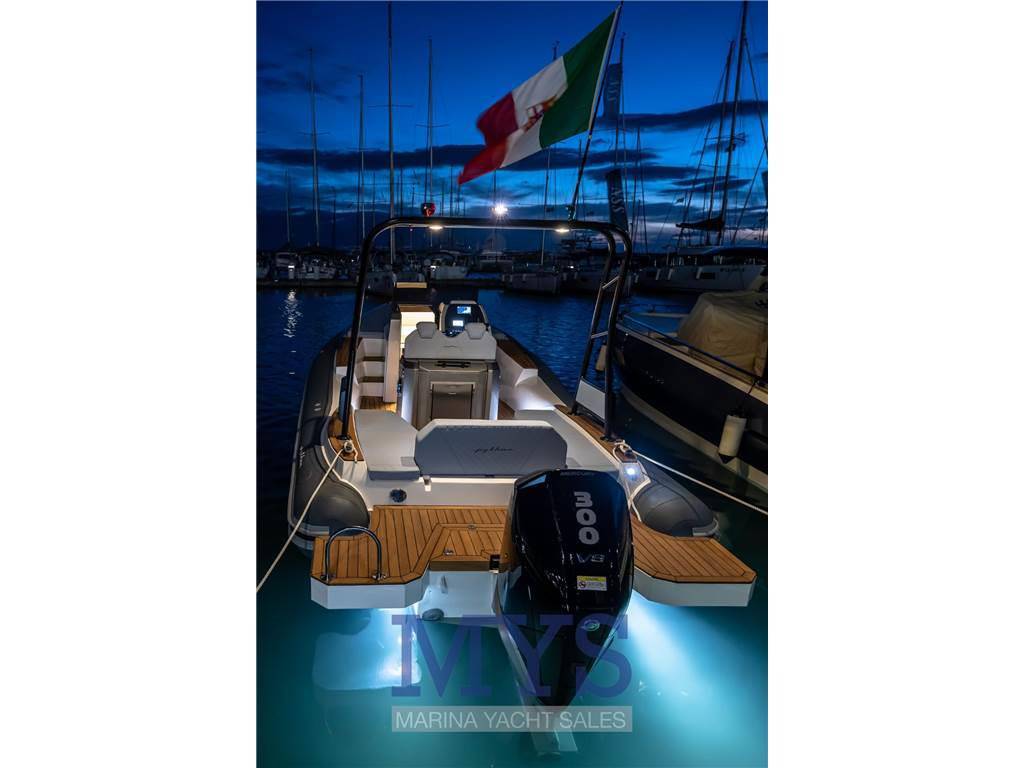 Python yacht 27s