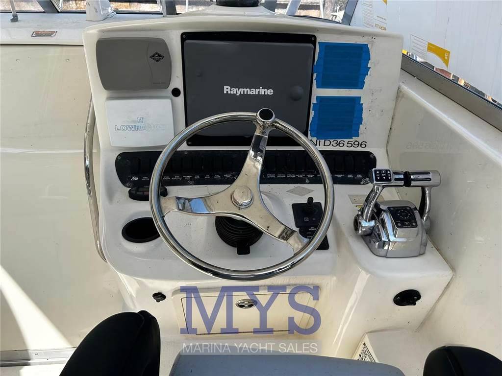 Boston whaler 305 conquest