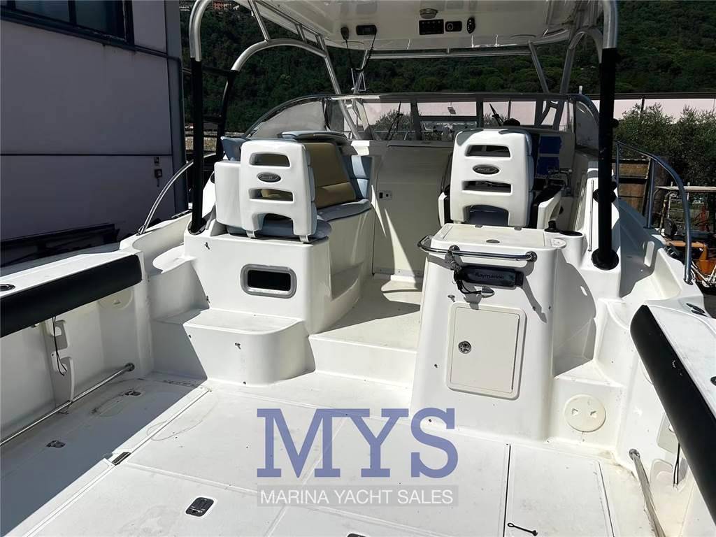 Boston whaler 305 conquest
